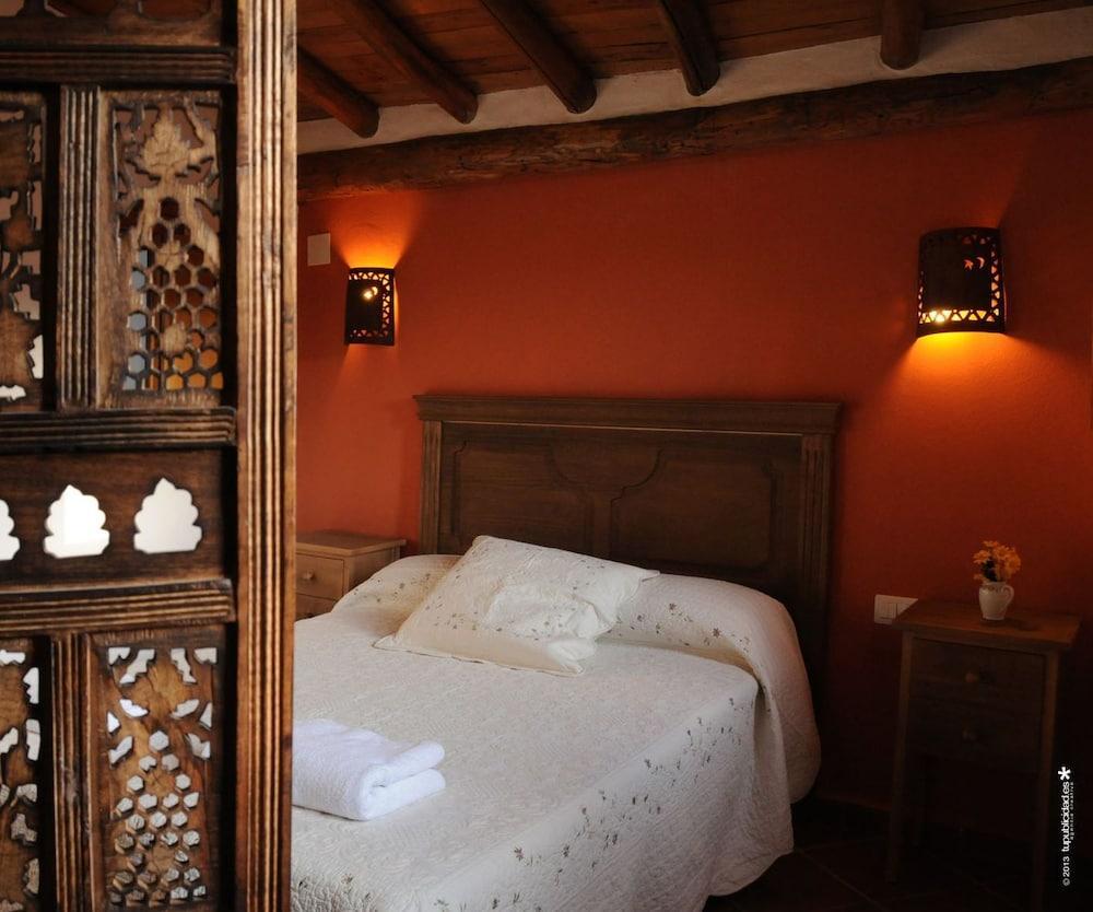La Molinilla Apartamentos Y Hammam - Adults Only Linares de la Sierra Eksteriør billede