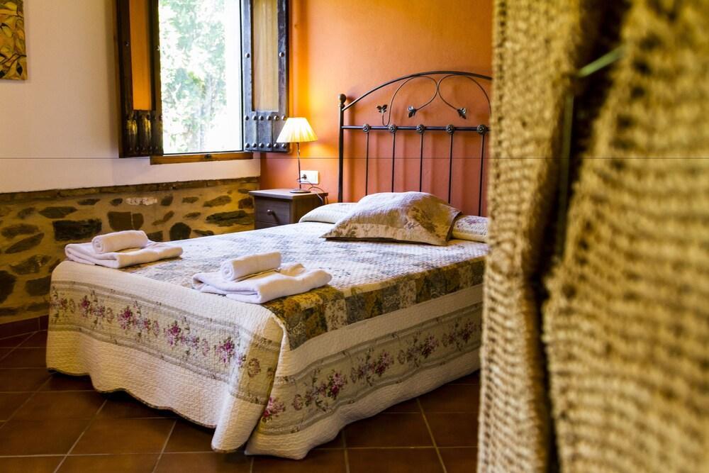 La Molinilla Apartamentos Y Hammam - Adults Only Linares de la Sierra Eksteriør billede